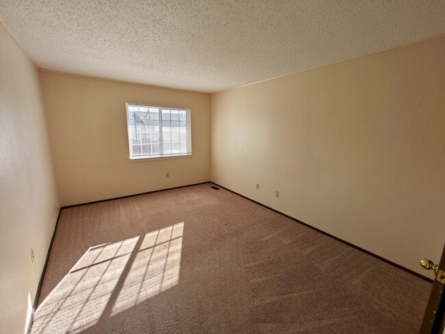 Pine Run Place Apartments and Townhomes