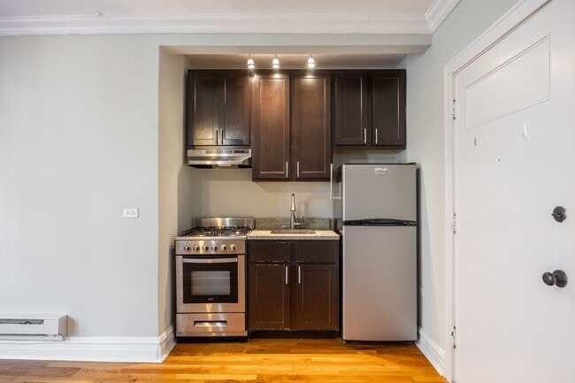 Photo - 4737 N Hermitage Ave Unidad 207