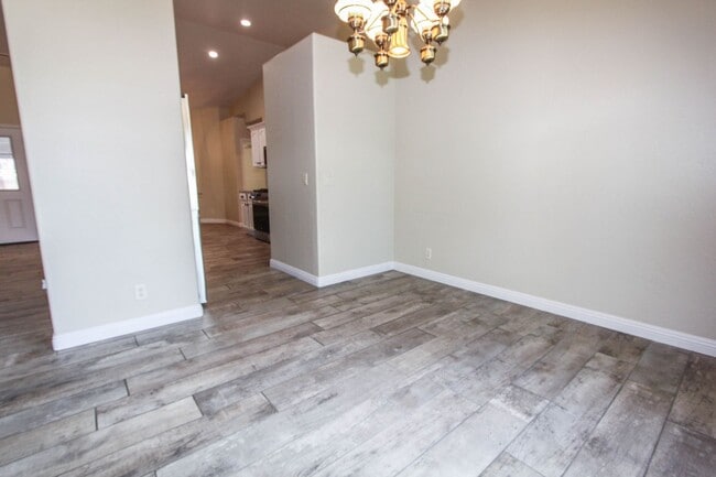 Photo - 3 Bedroom Home in Viewpoint East