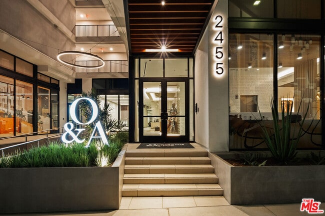 Photo - 2455 Overland Ave Unit 433