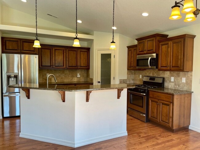 424 Lakerose Loop