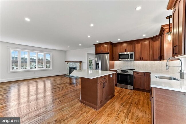 Photo - 919 S Concord Rd