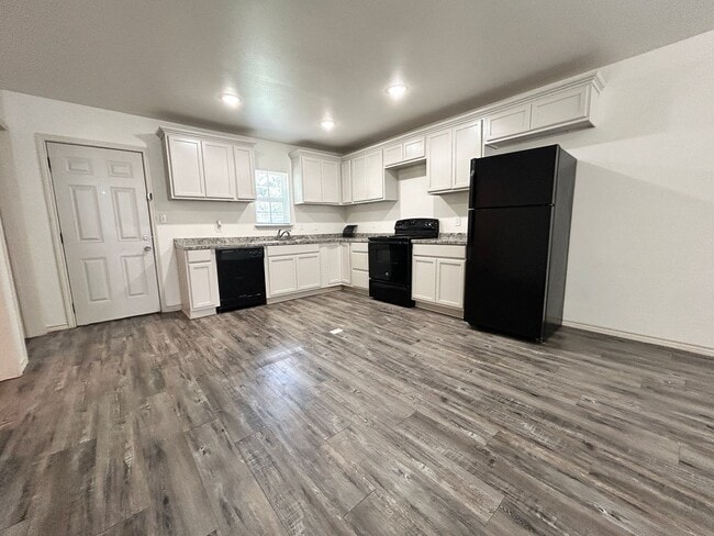 Photo - 3Bed/2Bath Home Available!