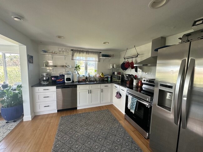 Photo - 181 Kent St