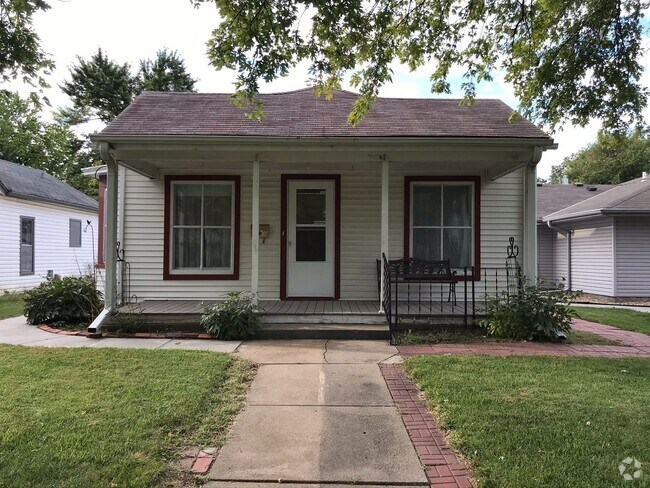 Building Photo - 2bed/1bath located in Beatrice, NE Rental