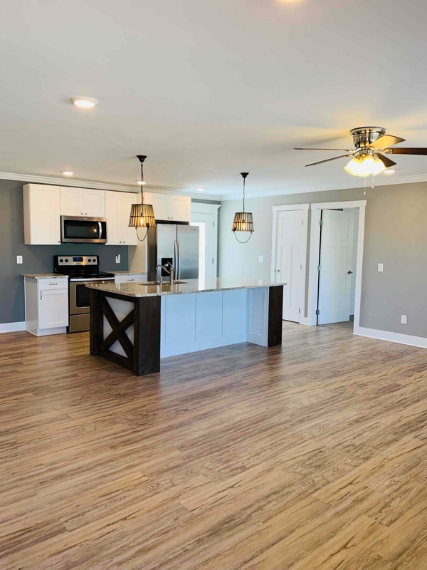 Photo - 807 Forrest Dr