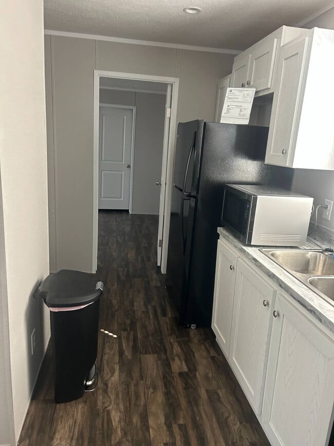 Photo - 16 Parkview Dr