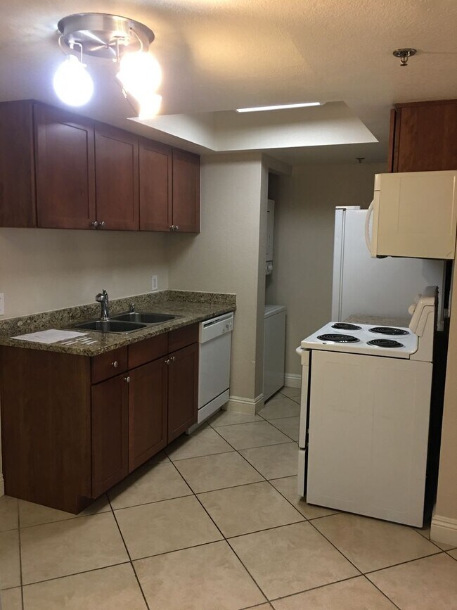 Photo - Beautiful 1 Bedroom 1 Bath Condo in Guard Gated Community!!