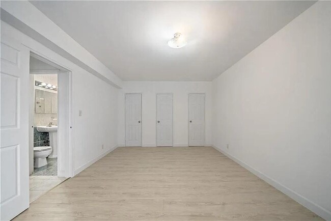 Photo - 1213 Avenue Z