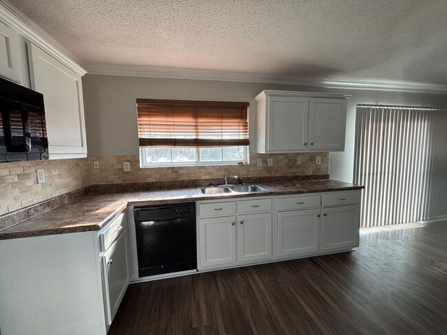 Photo - 10094 Chariden Dr