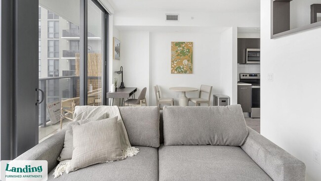 301 SW 1st Ave Unit 1816