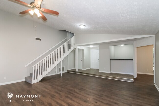 Photo - 2472 Hewatt Rd