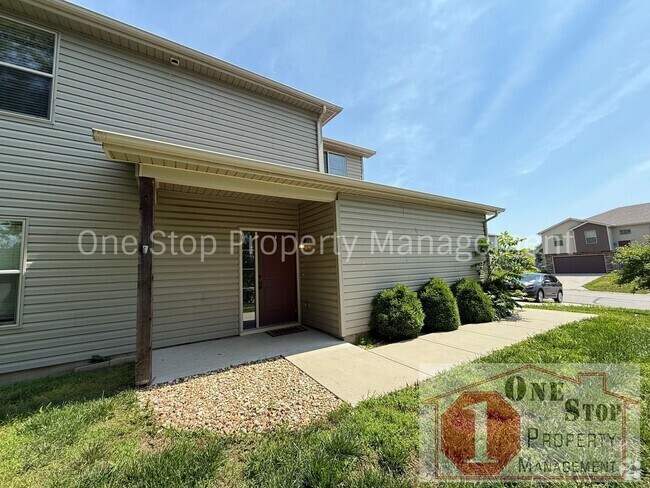 Building Photo - 3-Bedroom, 2.5-Bathroom in Platte City Rental