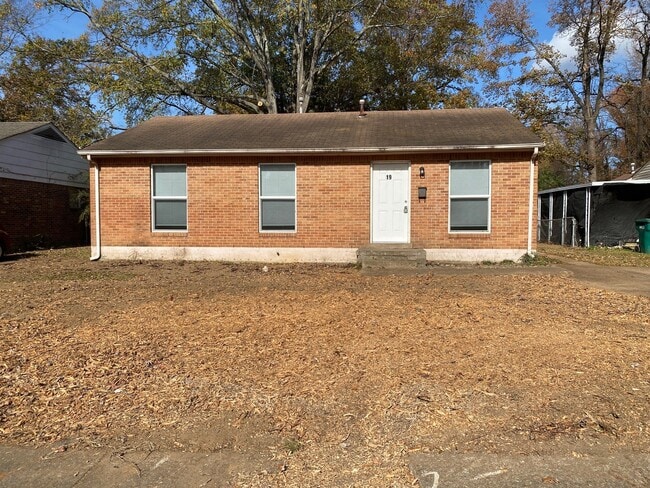 Building Photo - 19 Rolling Meadows Dr