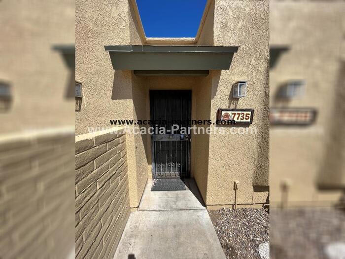 Eastside Townhome - Eastside Townhome