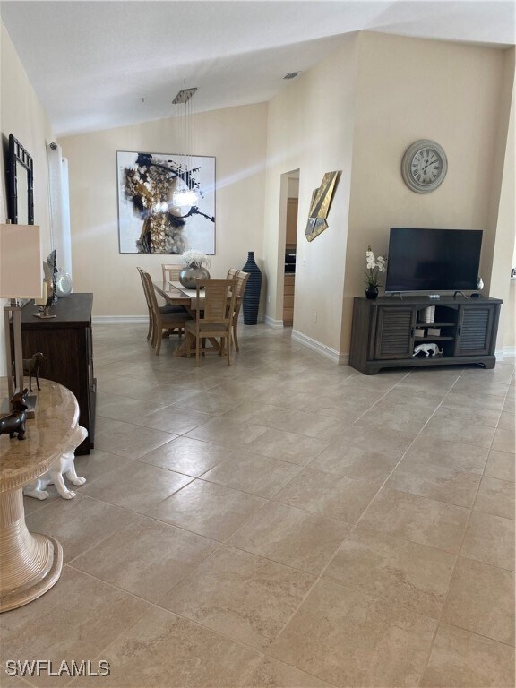 Photo - 2070 Aberdeen Ln Unit 202