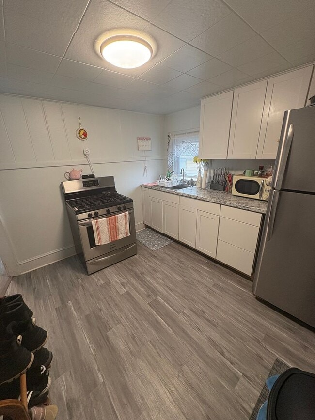 Photo - 15 High St Unidad 15 High Apt 2