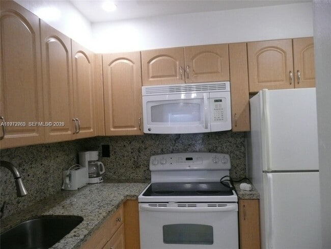 Photo - 17560 Atlantic Blvd Unit 503
