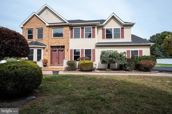 Photo - 27 Samantha Dr