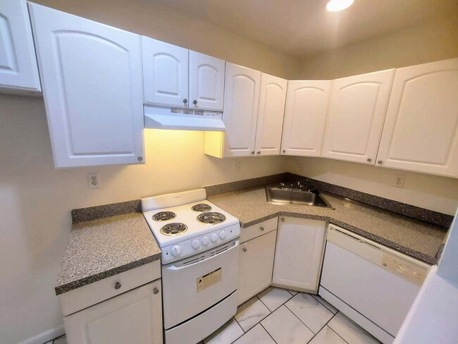 Building Photo - 26 Allston St Unit 3