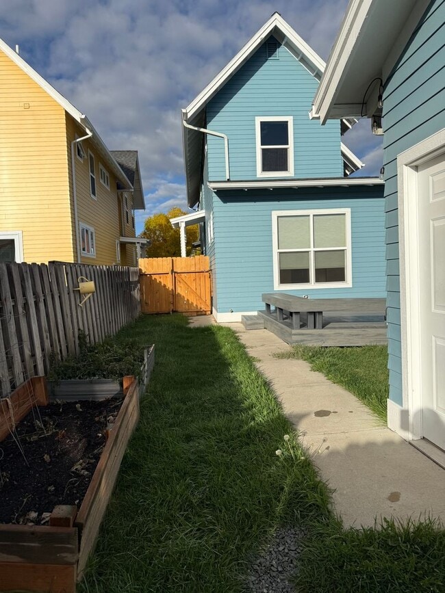 Photo - Single Family Home for Rent in the Valley ...