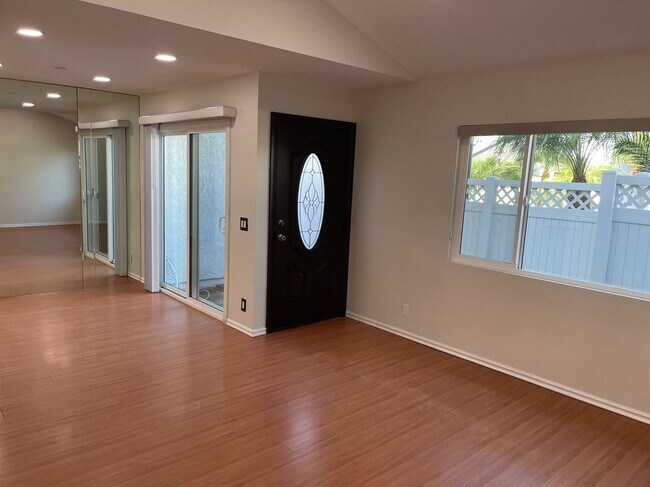 Photo - 228 S Esplanade St