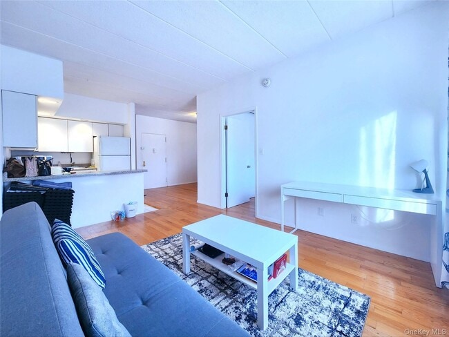 Photo - 149-15 Barclay Ave Unit 3A