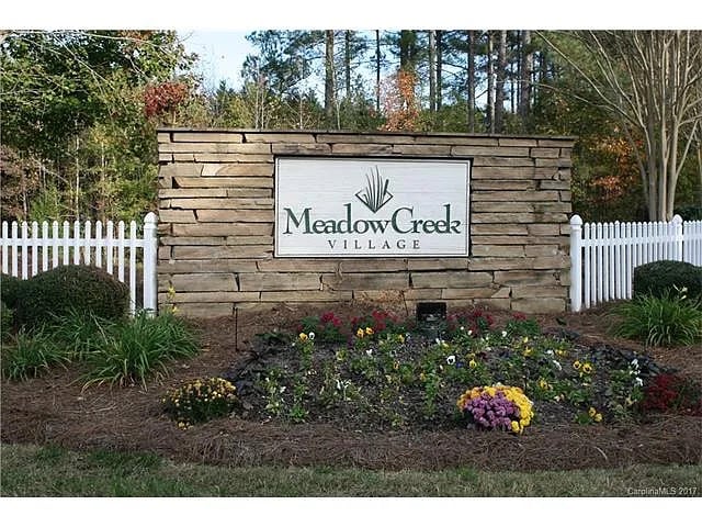 Photo - Room in House on Meadowcreek Village Dr