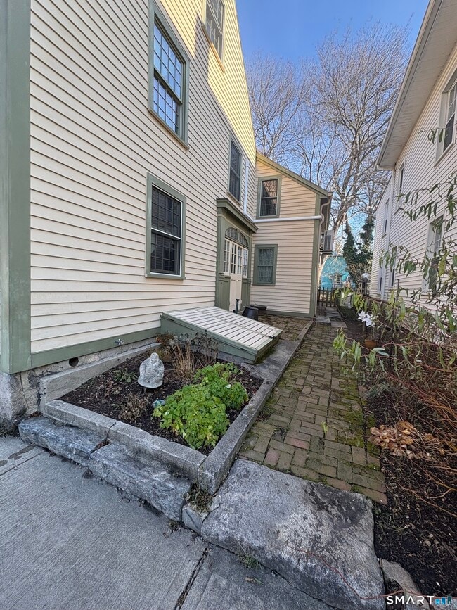 Photo - 7 Coit St Unit 2