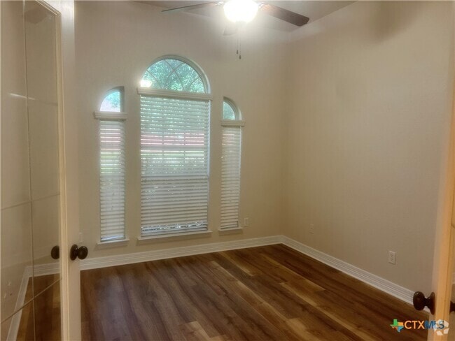 Building Photo - 2429 Nickelback Dr Rental