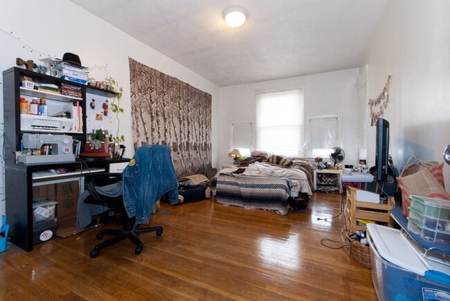 Photo - Sunny 2 Bed in Allston | Hardwood Floors | Dishwasher | 9/1