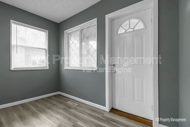 Photo - 2918 Azelda St