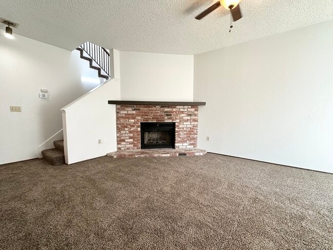 Photo - Beautiful 3/2.5 Condo for rent in Citrus Heights! 6219 OakValley
