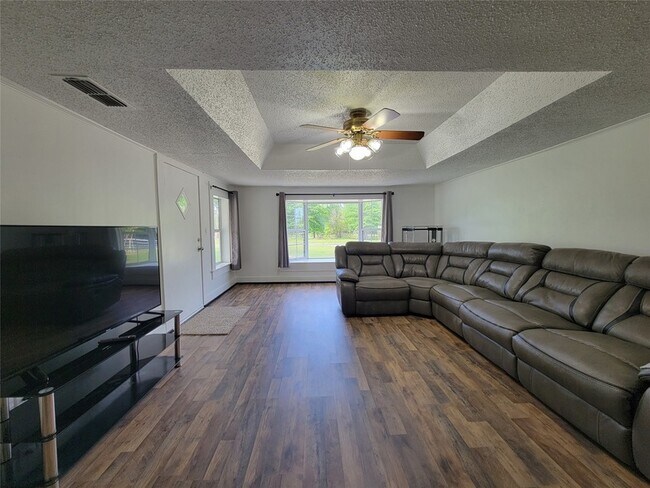 Photo - 1112 VZ Co Rd 1703