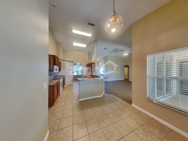 Photo - 1075 Princeton Dr