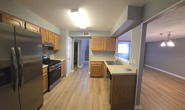 Photo - 3929 Balsam Dr