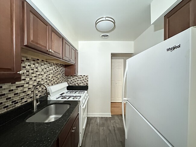 Photo - 6830 N Sheridan Rd Unidad 152