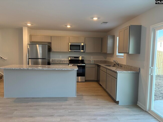 Photo - 2089 County Line Trl