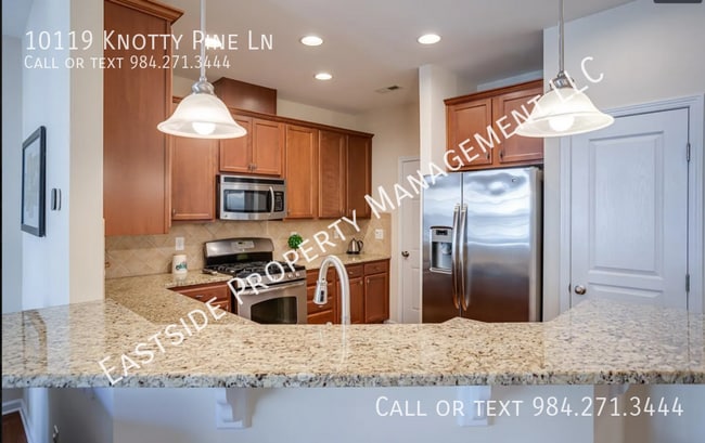 Photo - 10119 Knotty Pine Ln