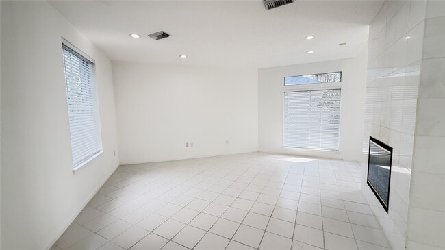 Photo - 4601 Country Club View