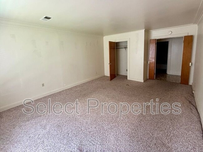 Photo - 123 Melrose St