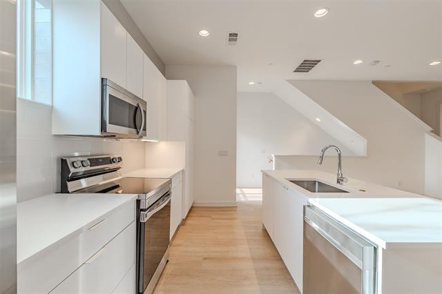 Photo - 6012 Hudson St