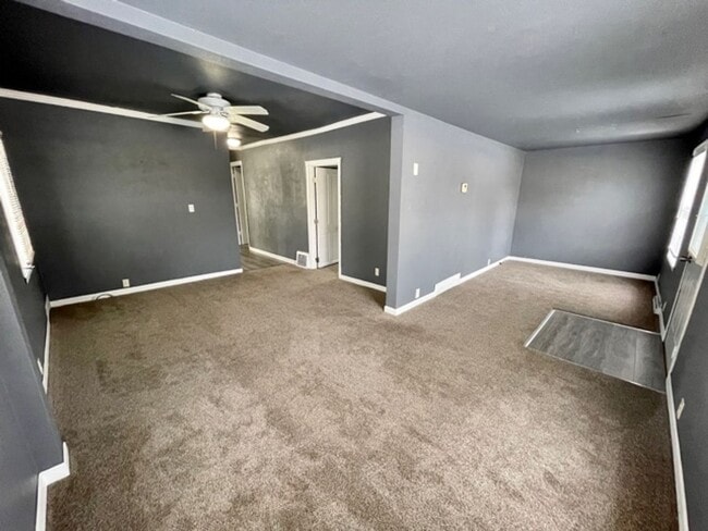 Photo - 317 Grandview Ave