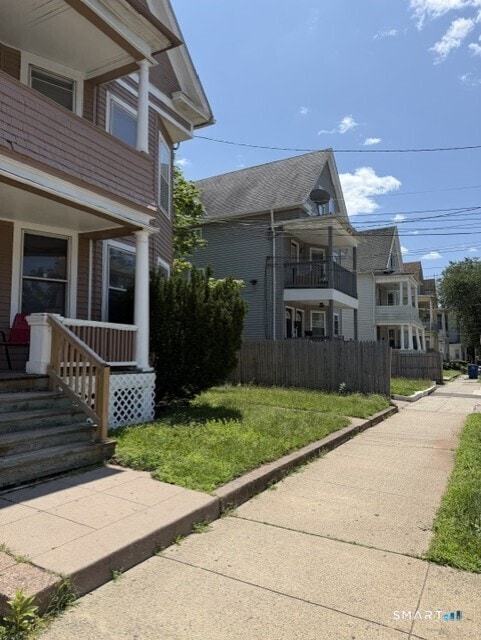 Photo - 119 Hobart St Unit 2nd floor