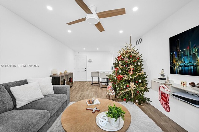 Photo - 8609 SW 68th Ct Unit 24