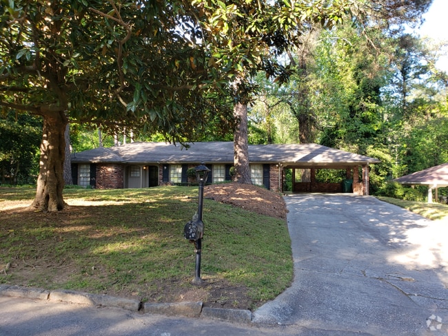 Building Photo - 5805 Mountain Creek Rd NE Rental