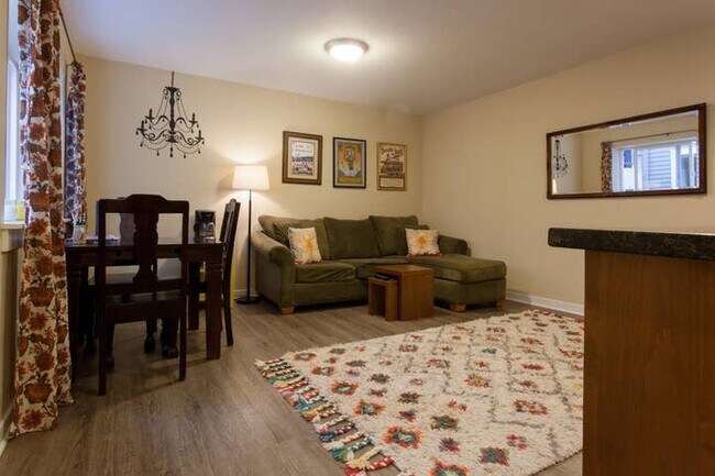 Front/Main Room, view with back to the hallway