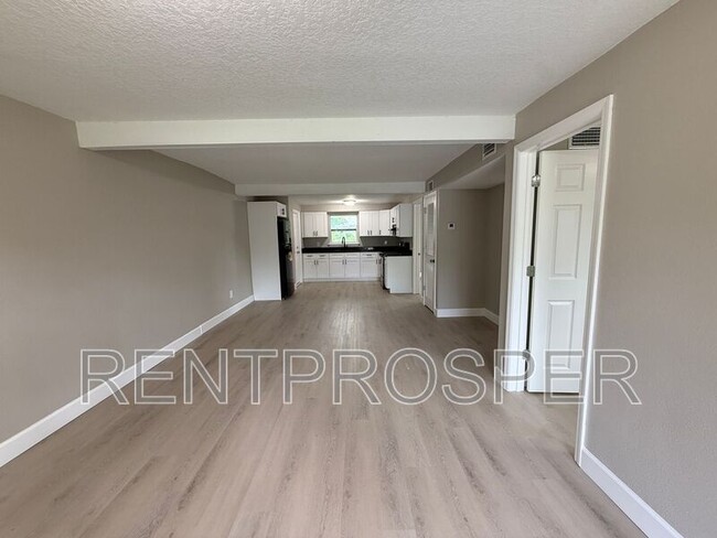 Photo - 4120 W Washington St