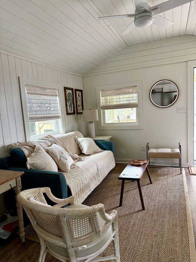 Photo - 1006 11th St