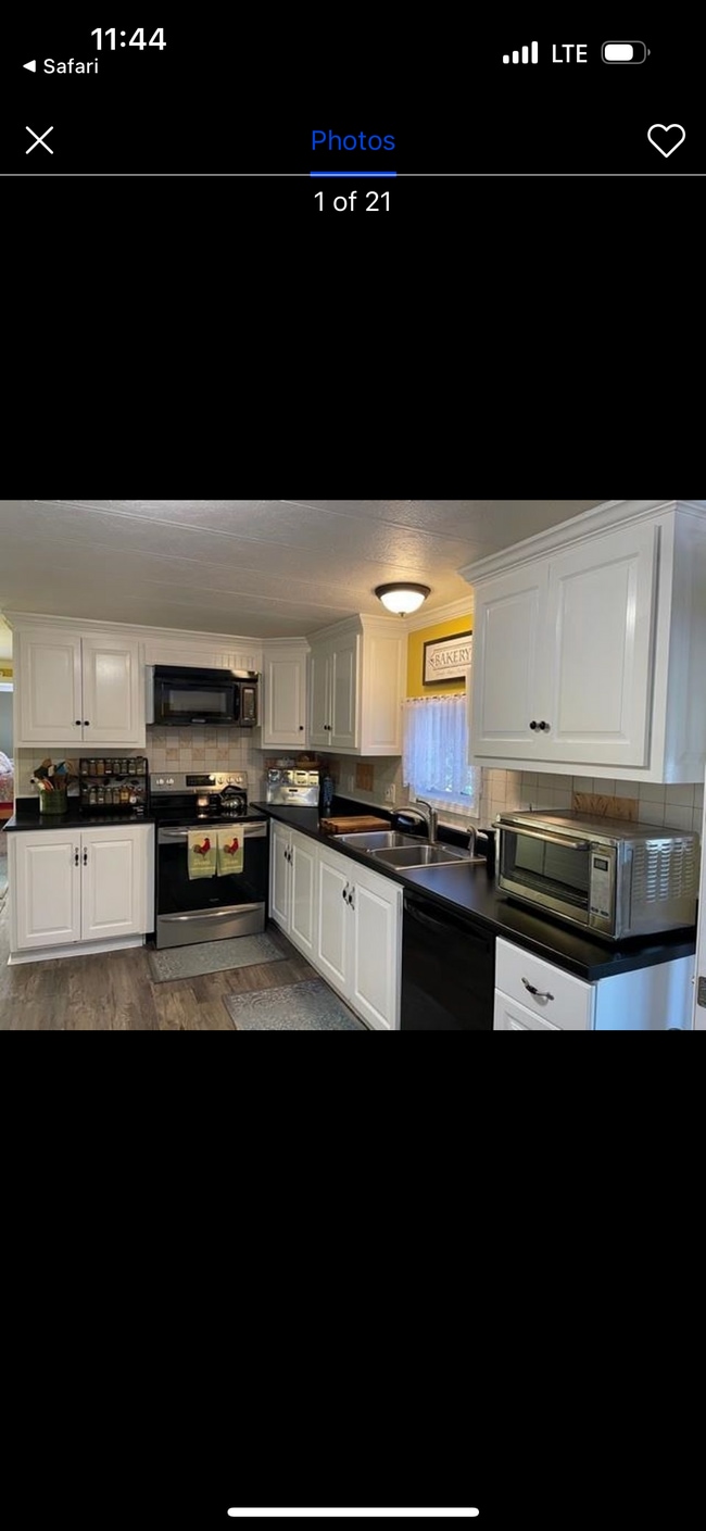 Photo - 23 Holiday Ln